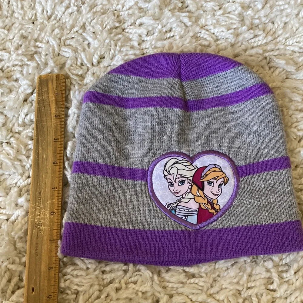 Disney Frozen Elsa Anna Winter Beanie Hat Girl Heart Purple